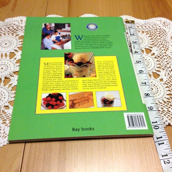 Family Circle Step-by-Step Cookbook: Cooking for One - Picture 2 of 5